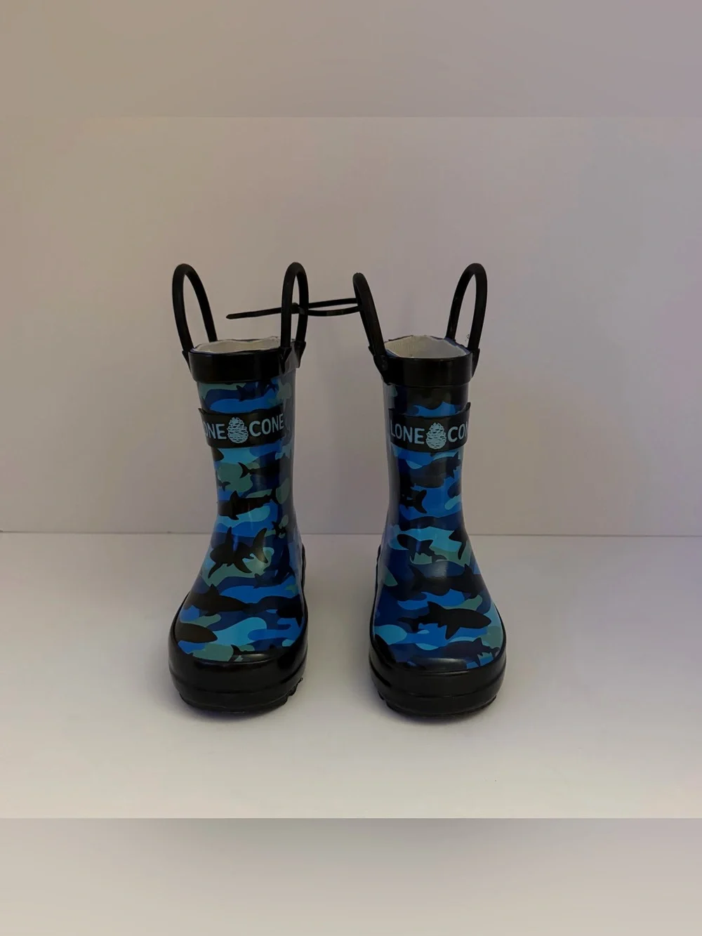 Toddler Lone Cone Camo Blue Shark Rain boots Size 4